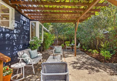 82 Shady Lane Ross CA 94957