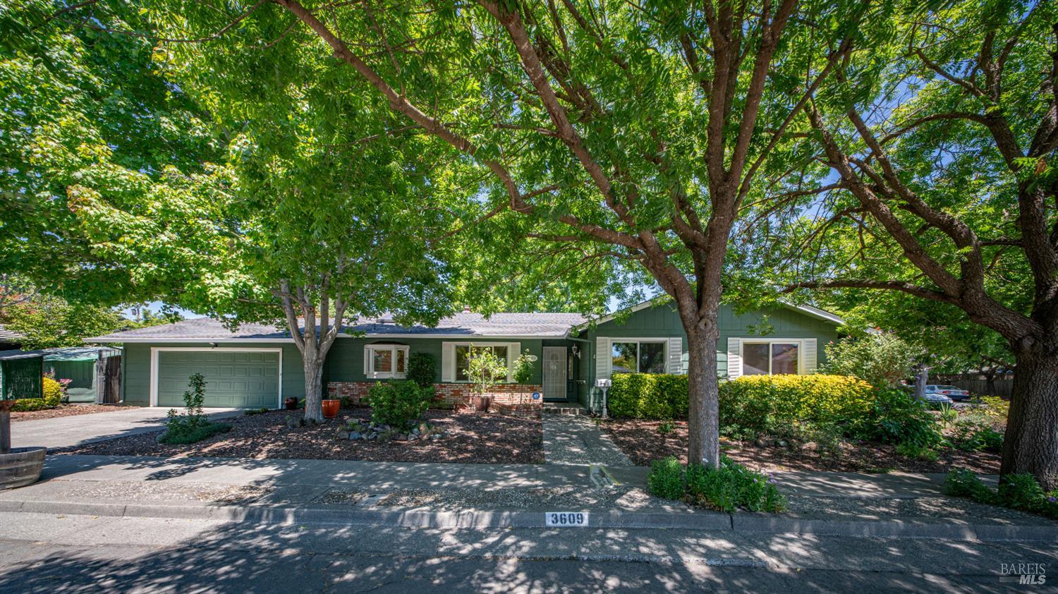 3609 Lurline Way Santa Rosa CA 95405