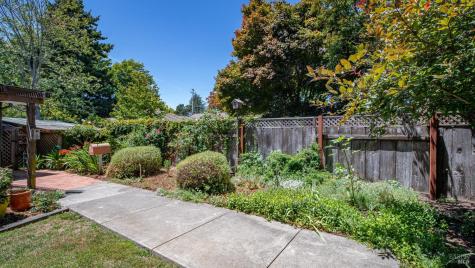 3609 Lurline Way Santa Rosa CA 95405