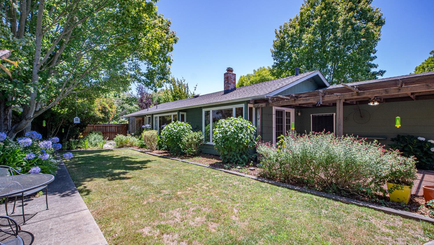 3609 Lurline Way Santa Rosa CA 95405