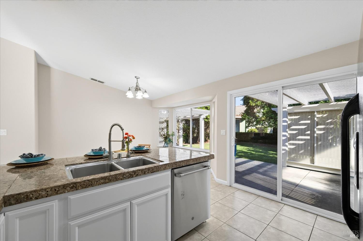 333 Colonial Way Rio Vista CA 94571