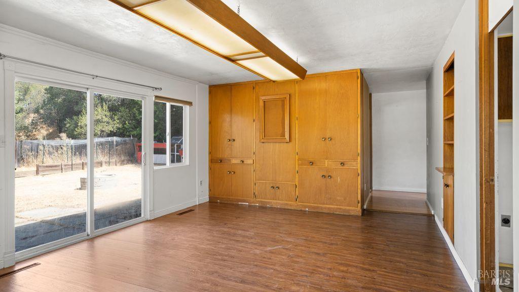 40 El Rancho Drive Cloverdale CA 95425