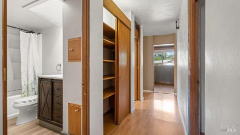 40 El Rancho Drive Cloverdale CA 95425