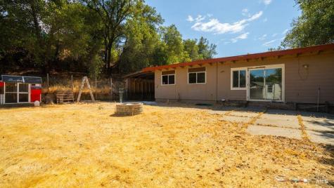 40 El Rancho Drive Cloverdale CA 95425