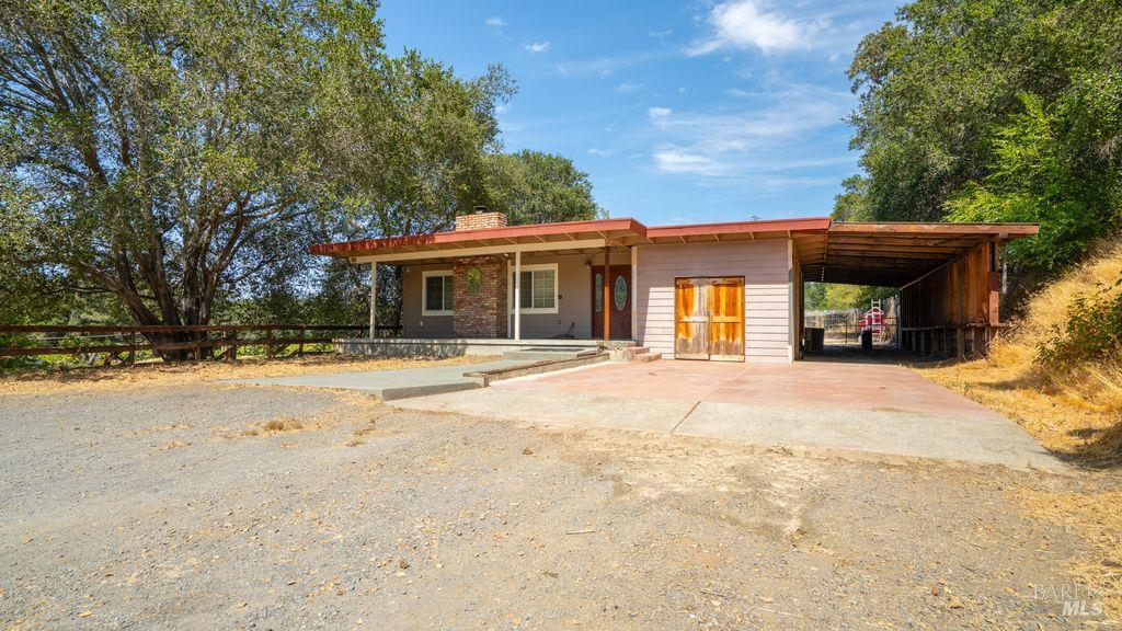 40 El Rancho Drive Cloverdale CA 95425