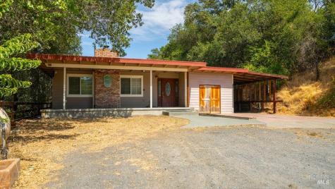 40 El Rancho Drive Cloverdale CA 95425