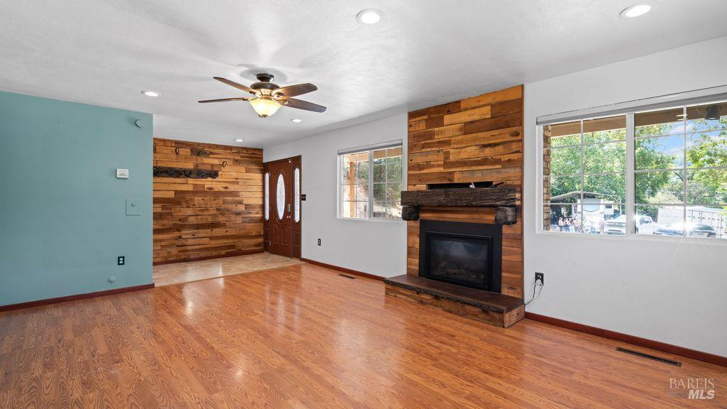 40 El Rancho Drive Cloverdale CA 95425