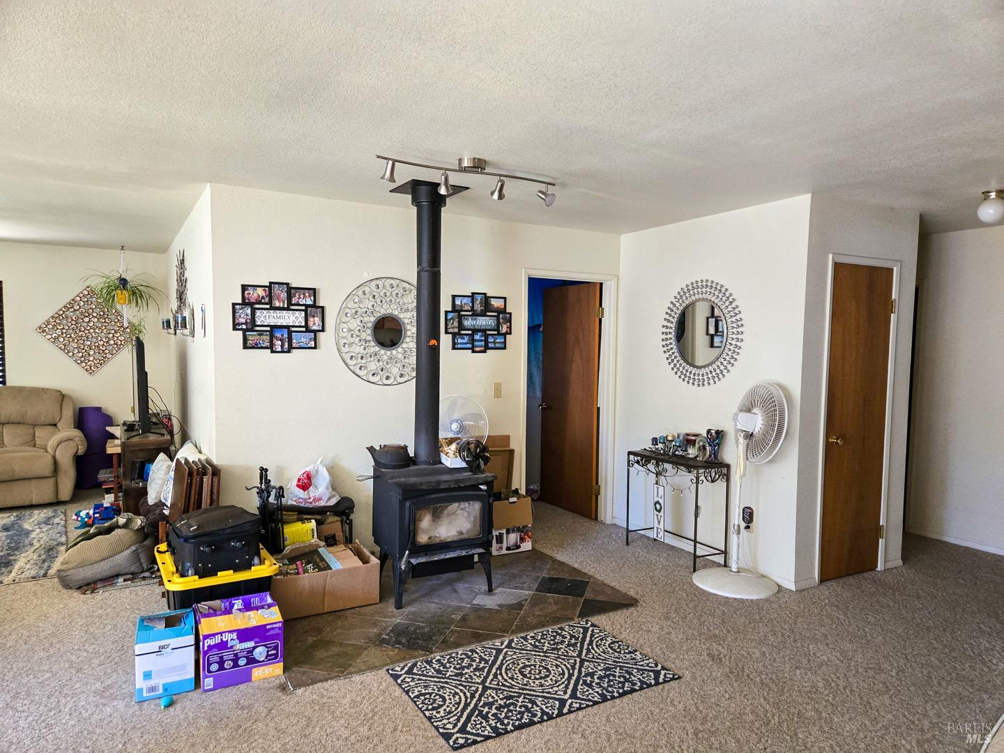 27430 Fox Road Willits CA 95490