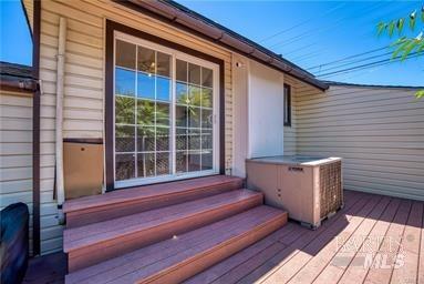 3216 Lakeshore Boulevard Nice CA 95464