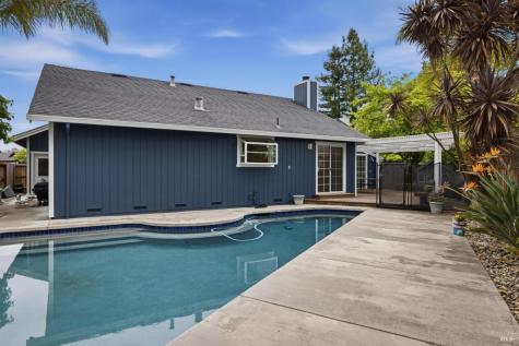 2273 White Chapel Court Santa Rosa CA 95401