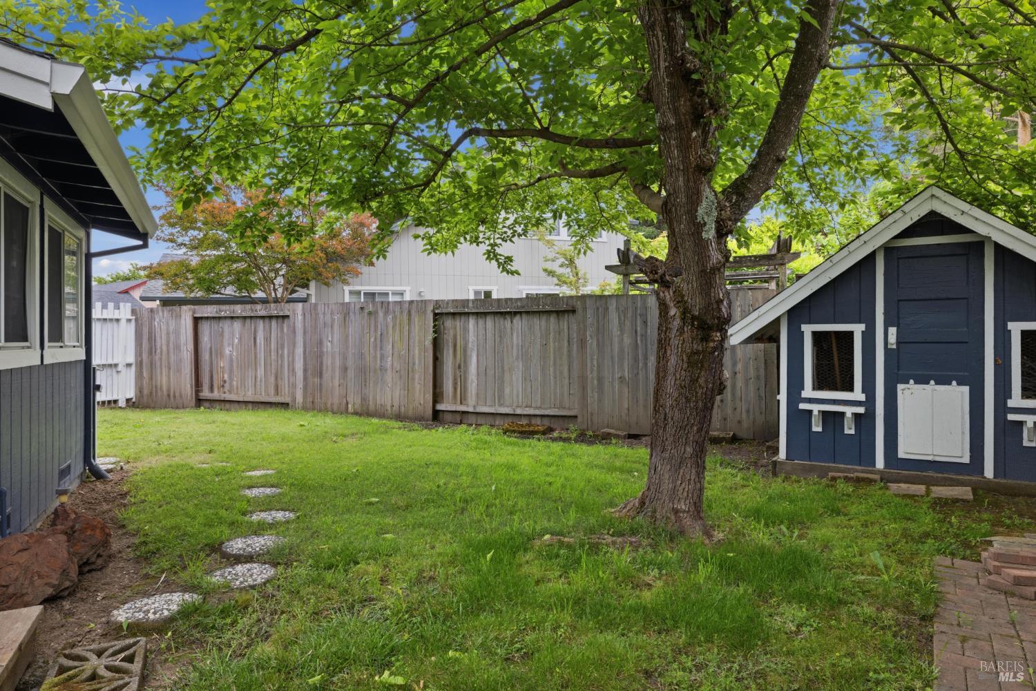 2273 White Chapel Court Santa Rosa CA 95401