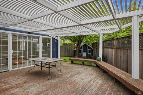 2273 White Chapel Court Santa Rosa CA 95401