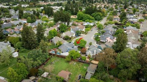 2273 White Chapel Court Santa Rosa CA 95401
