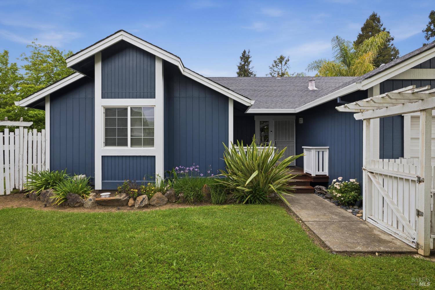 2273 White Chapel Court Santa Rosa CA 95401