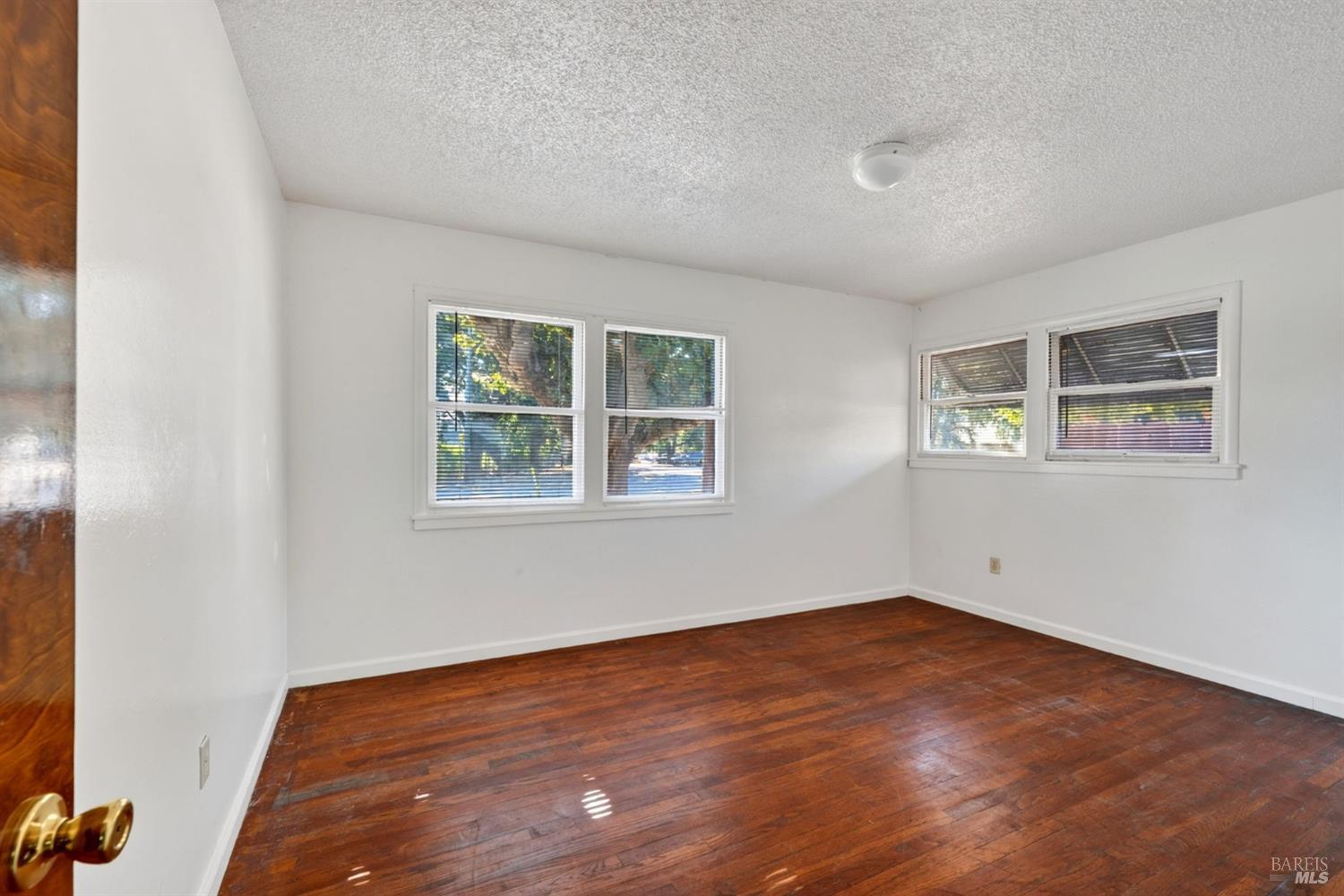 390 S Orchard Avenue Ukiah CA 95482