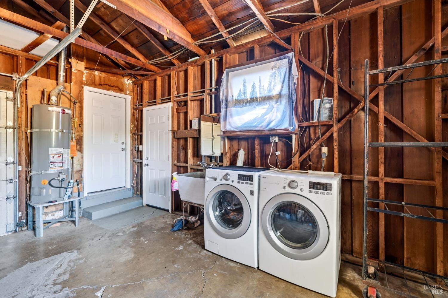 390 S Orchard Avenue Ukiah CA 95482