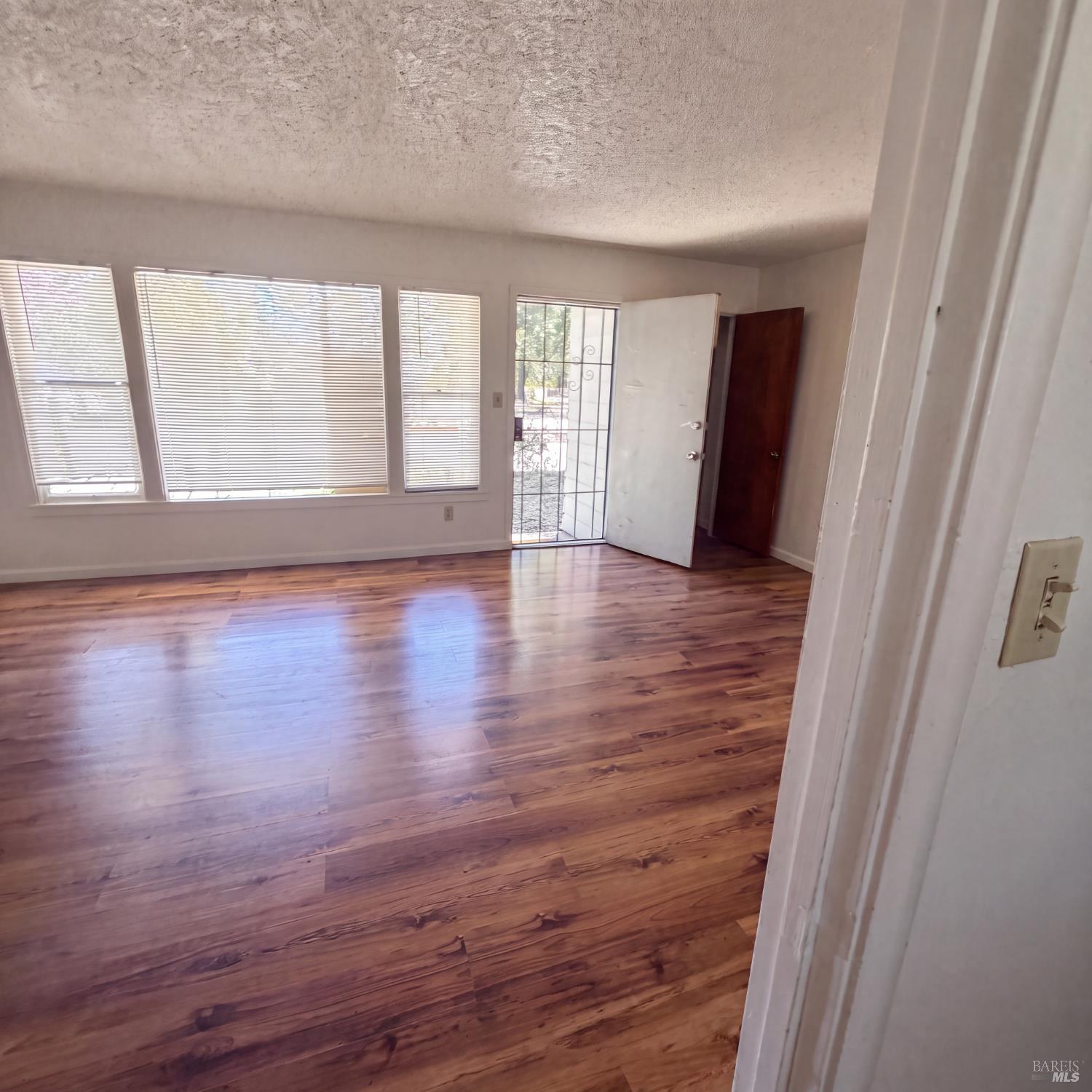 390 S Orchard Avenue Ukiah CA 95482