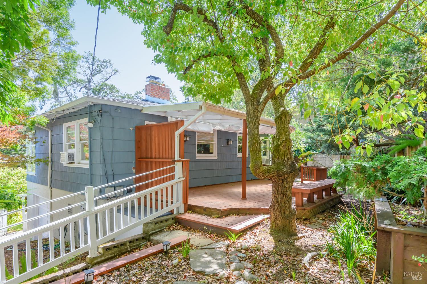 25 Maple Avenue Fairfax CA 94930