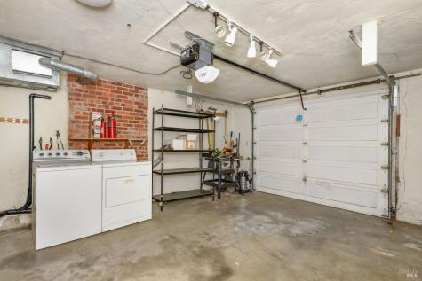 25 Maple Avenue Fairfax CA 94930