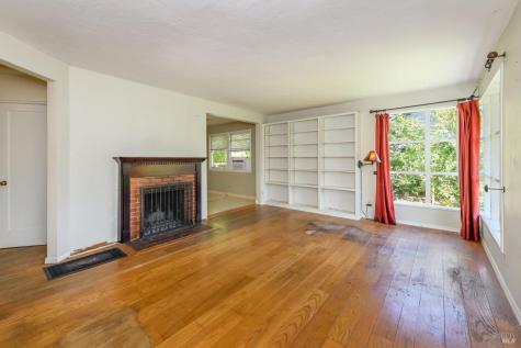 25 Maple Avenue Fairfax CA 94930