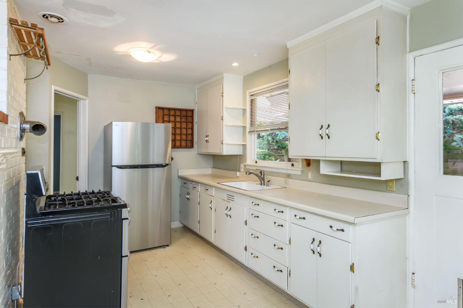 25 Maple Avenue Fairfax CA 94930