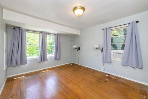 25 Maple Avenue Fairfax CA 94930