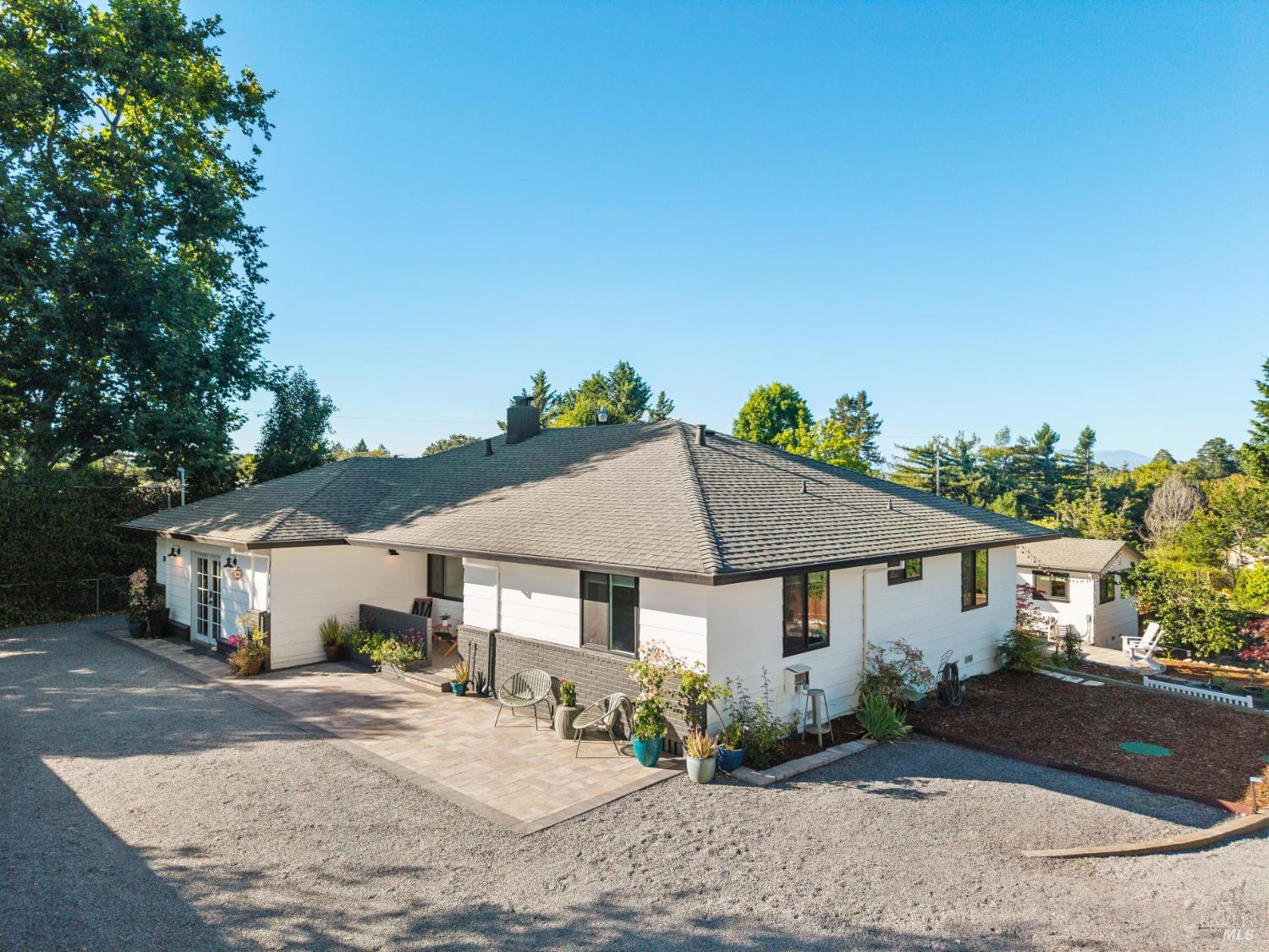 6370 Lone Pine Road Sebastopol CA 95472