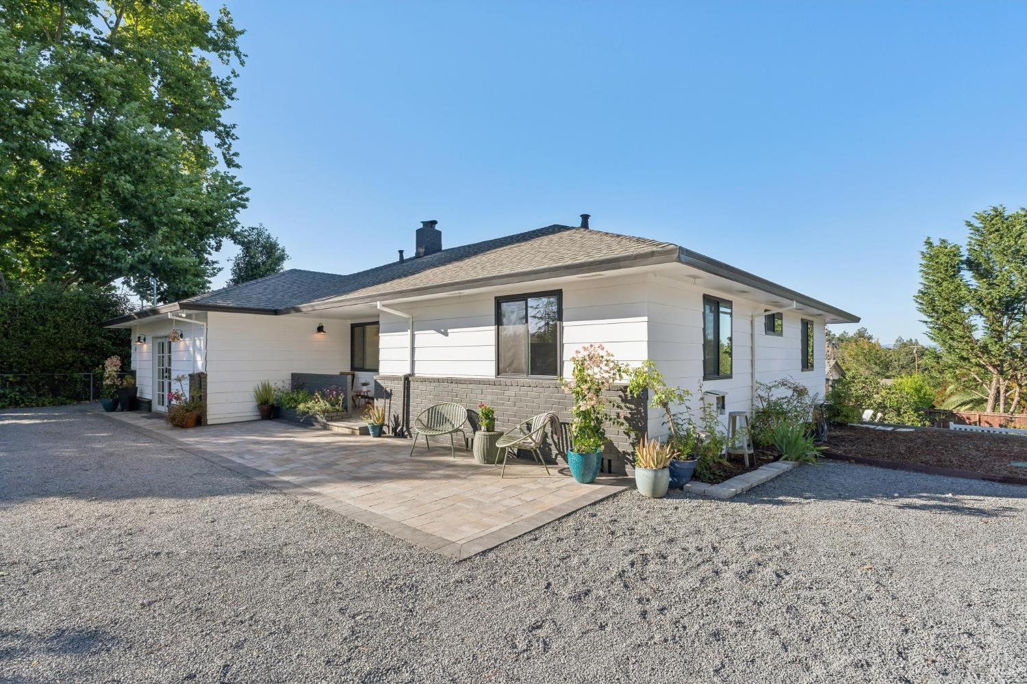 6370 Lone Pine Road Sebastopol CA 95472