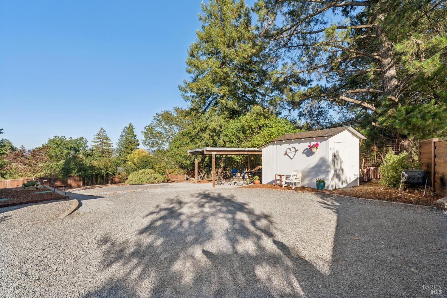 6370 Lone Pine Road Sebastopol CA 95472