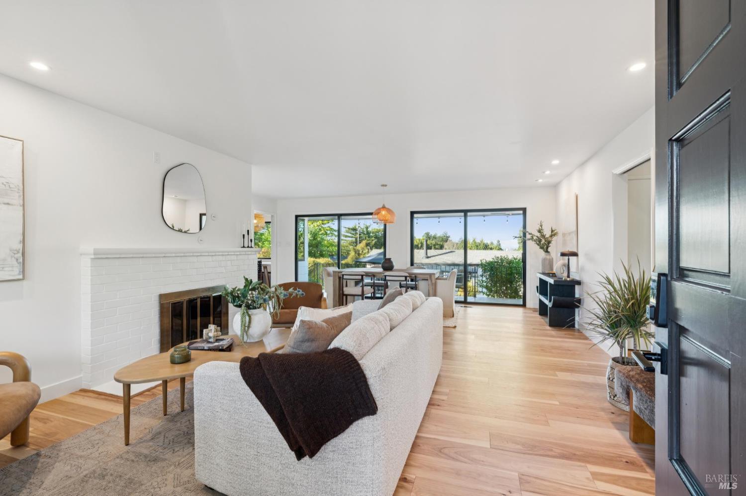 6370 Lone Pine Road Sebastopol CA 95472