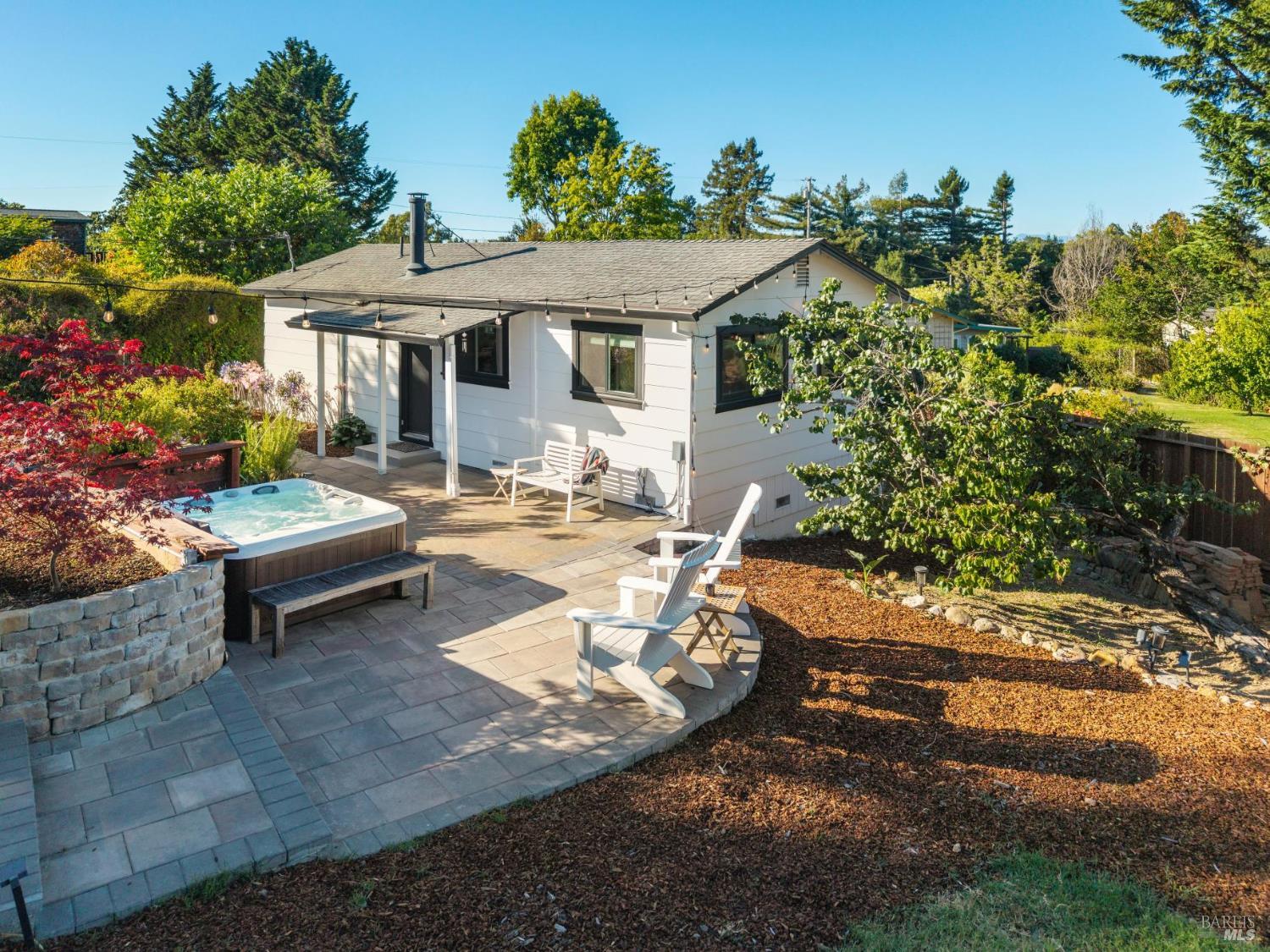 6370 Lone Pine Road Sebastopol CA 95472