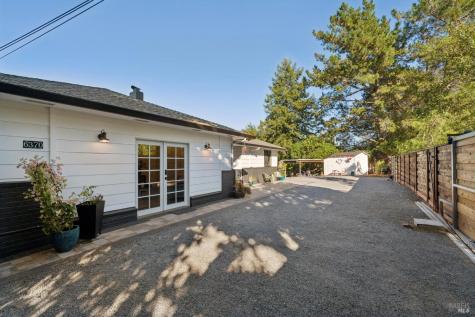6370 Lone Pine Road Sebastopol CA 95472