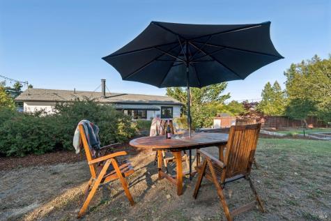 6370 Lone Pine Road Sebastopol CA 95472