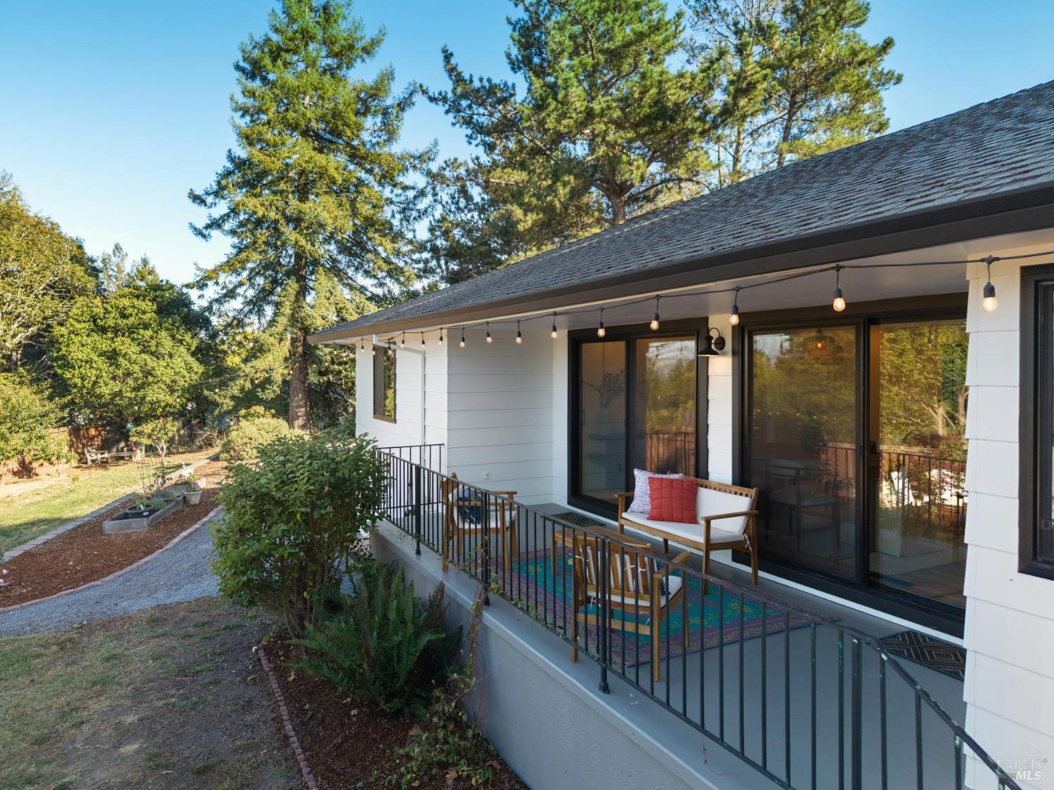 6370 Lone Pine Road Sebastopol CA 95472