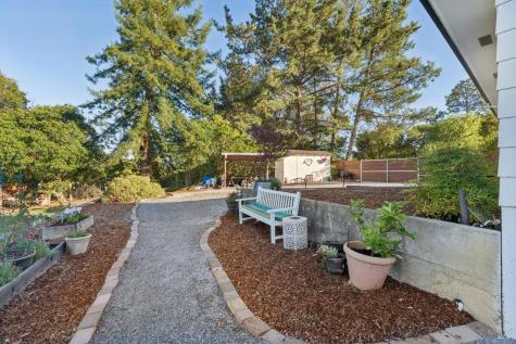 6370 Lone Pine Road Sebastopol CA 95472