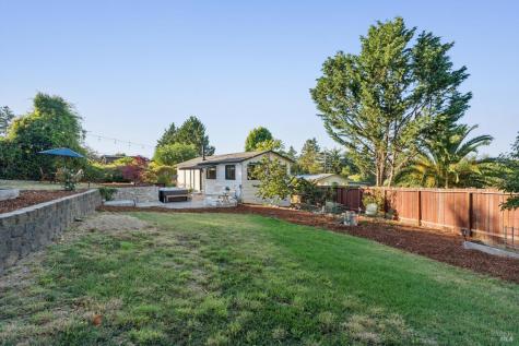 6370 Lone Pine Road Sebastopol CA 95472