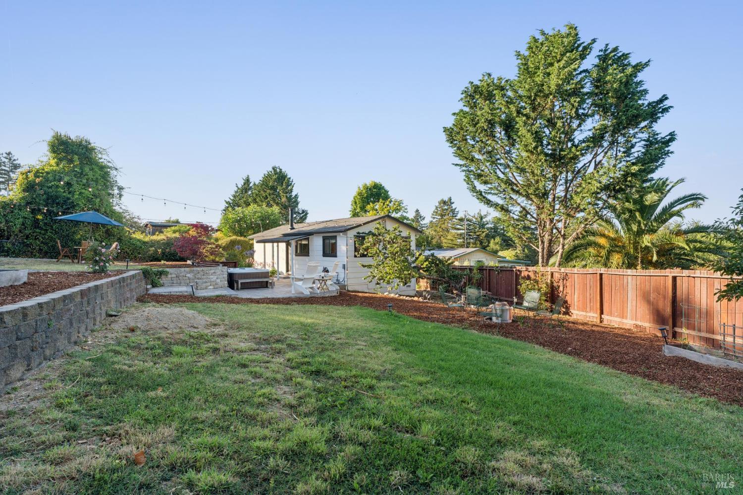 6370 Lone Pine Road Sebastopol CA 95472