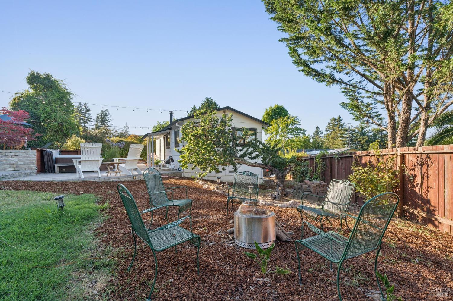 6370 Lone Pine Road Sebastopol CA 95472