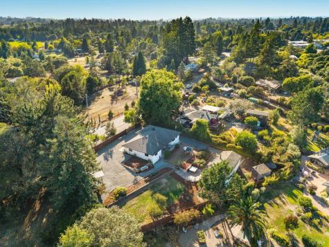 6370 Lone Pine Road Sebastopol CA 95472