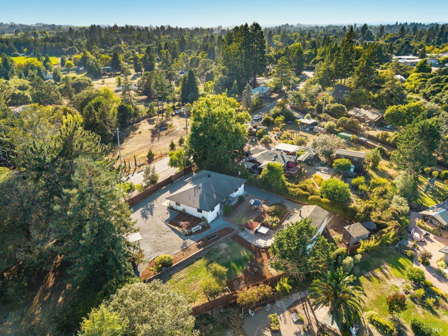 6370 Lone Pine Road Sebastopol CA 95472