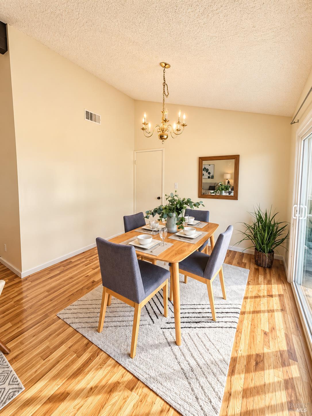 1210 Waxwing Drive Suisun City CA 94585