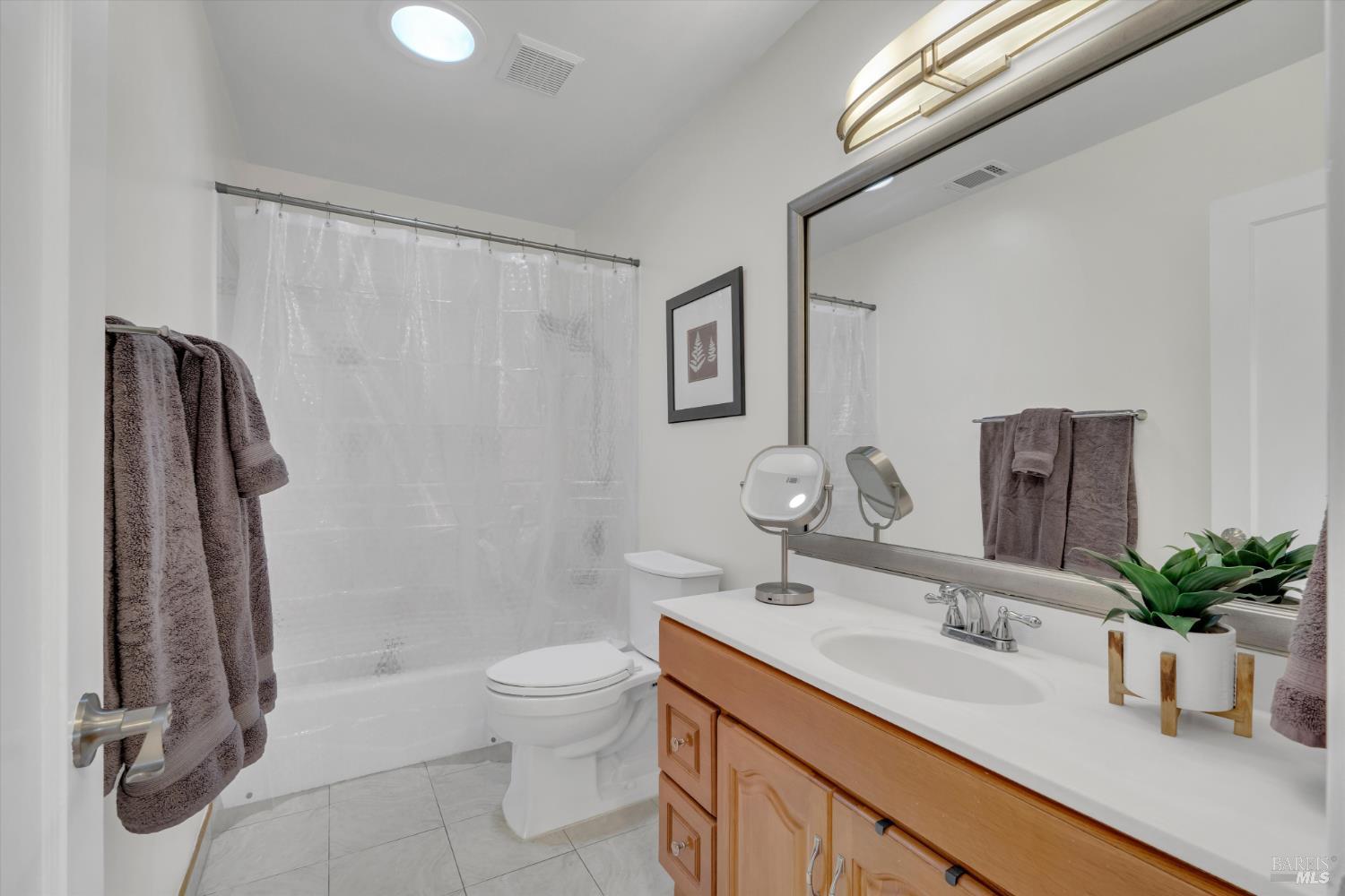 1592 Willow Avenue San Leandro CA 94579