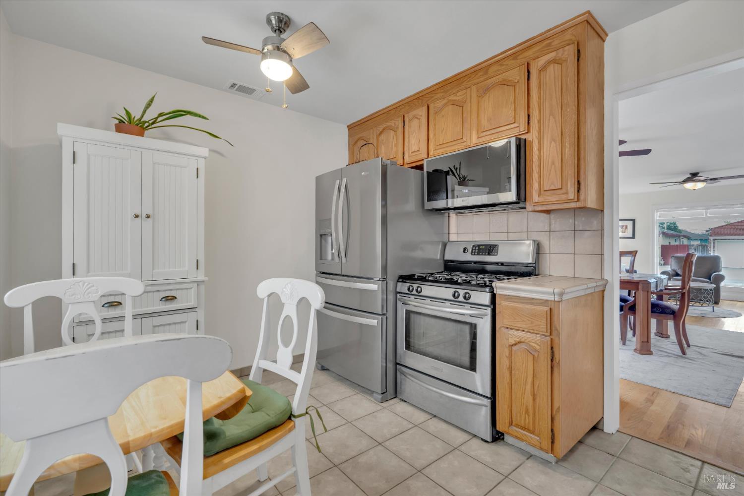 1592 Willow Avenue San Leandro CA 94579