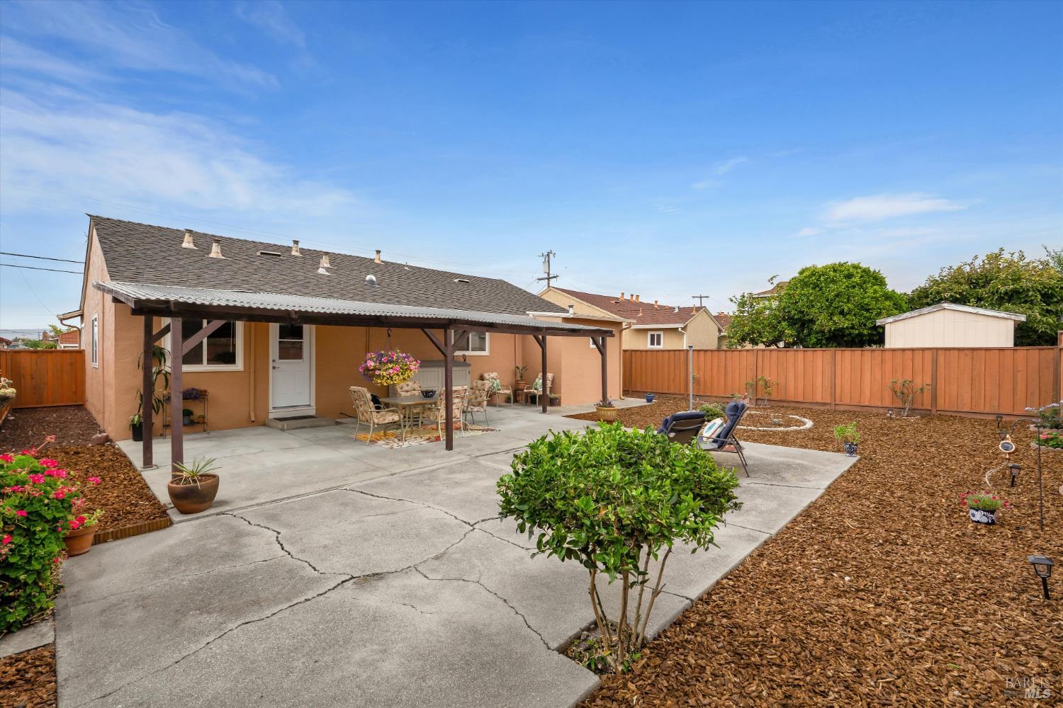 1592 Willow Avenue San Leandro CA 94579