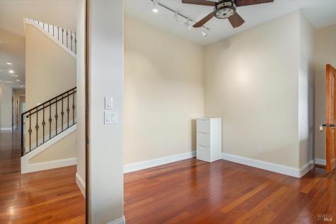 405 London Way Sonoma CA 95476
