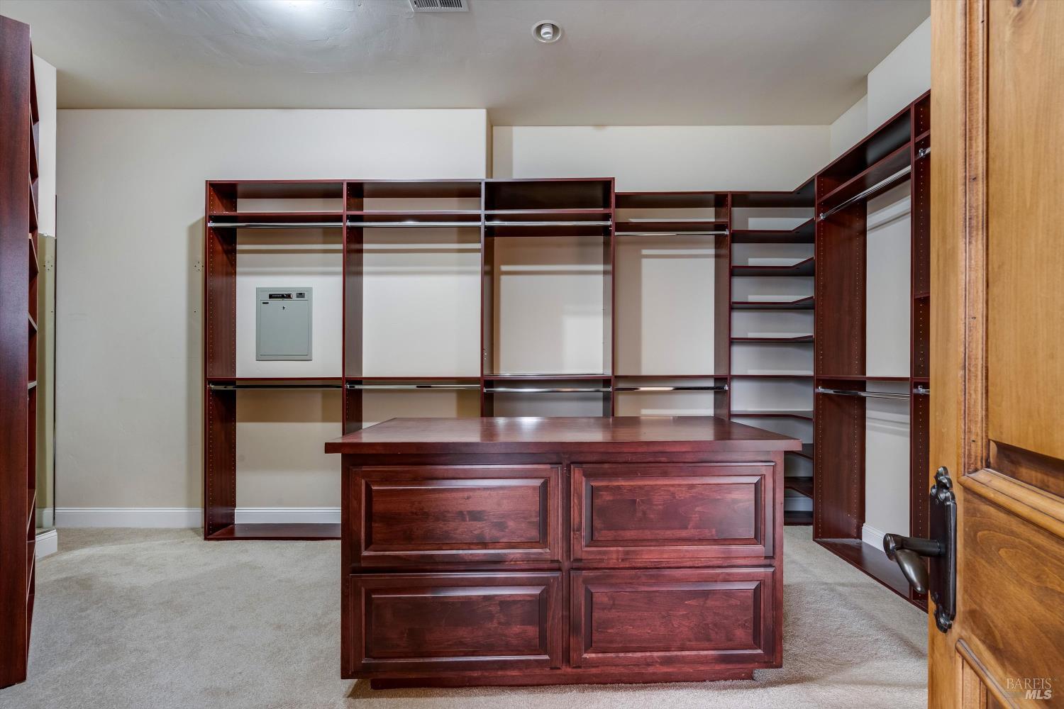 405 London Way Sonoma CA 95476