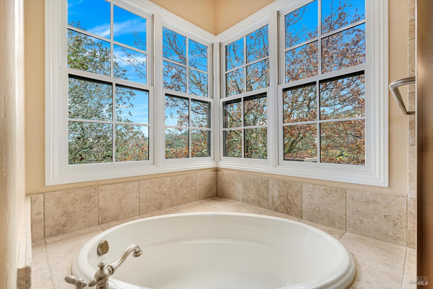 405 London Way Sonoma CA 95476