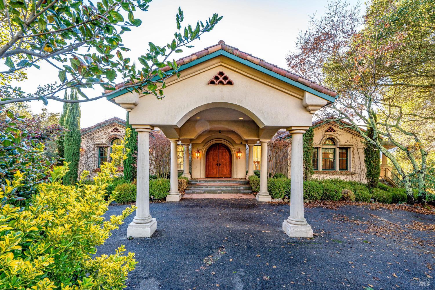 405 London Way Sonoma CA 95476
