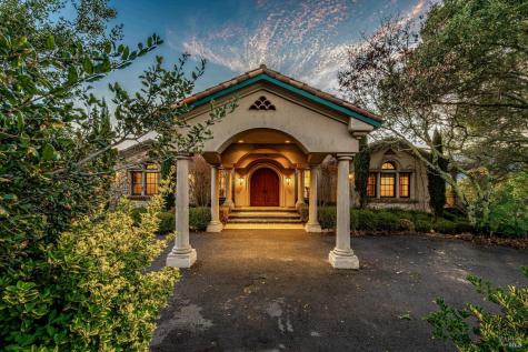 405 London Way Sonoma CA 95476