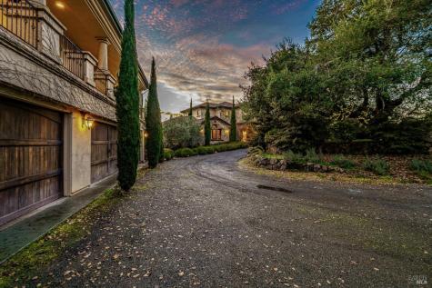 405 London Way Sonoma CA 95476